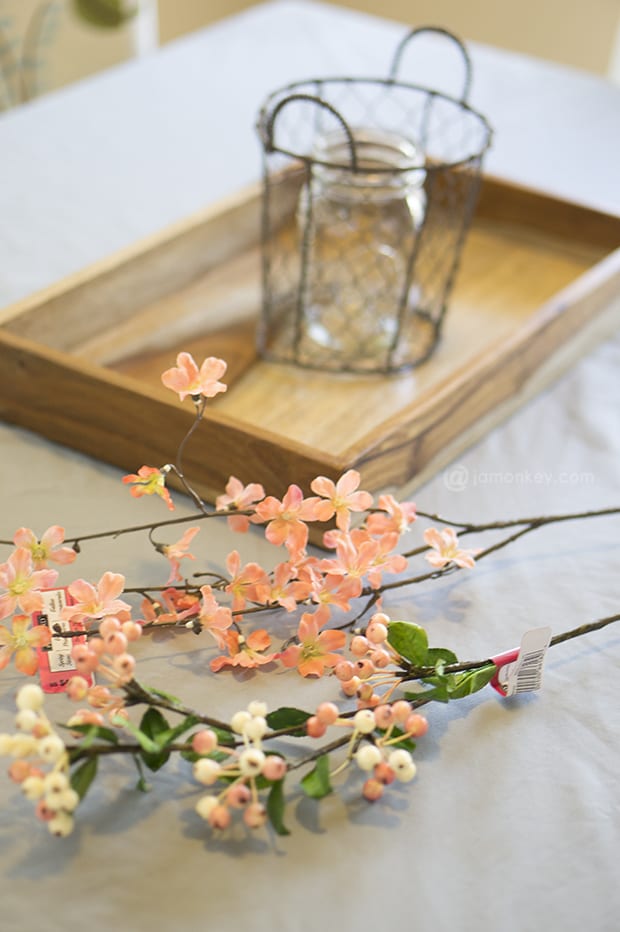 DIY Natural Easter Table Centerpiece 