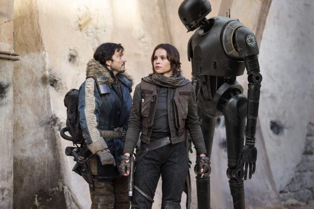 Rogue One: A Star Wars Story..L to R: Cassian Andor (Diego Luna), Jyn Erso (Felicity Jones) and K-2SO (Alan Tudyk)..Ph: Jonathan Olley..© 2016 Lucasfilm Ltd. All Rights Reserved.